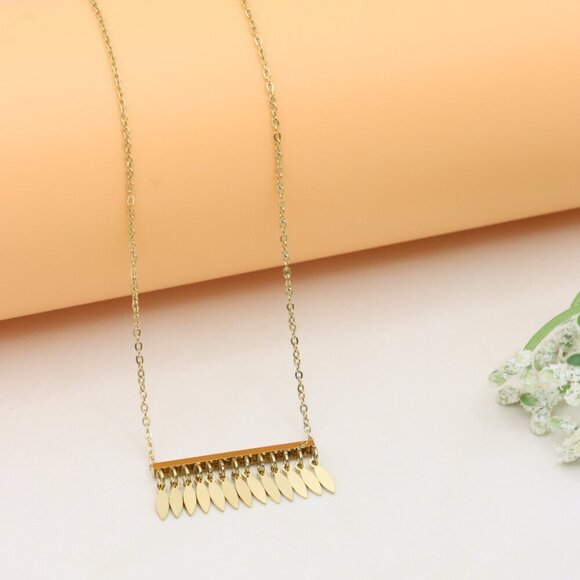 Minimalist Leaf Charm Yellow Necklace with Adjustable Gold Chain, XPNL0383 - Picture 2 of 13